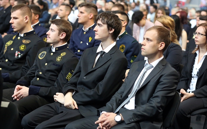 Diplomaosztó az egyetemen (2018)* - fotó: Sándor Judit