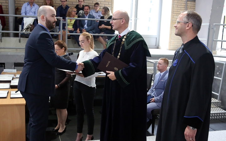 Diplomaosztó az egyetemen (2018)* - fotó: Sándor Judit