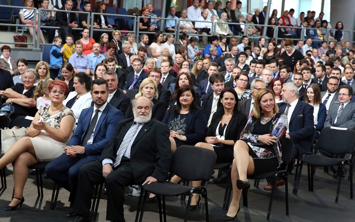 Diplomaosztó az egyetemen (2018)* - fotó: Sándor Judit