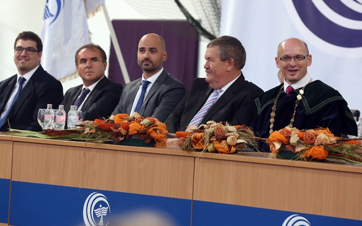 Diplomaosztó az egyetemen (2018)* - fotó: Sándor Judit