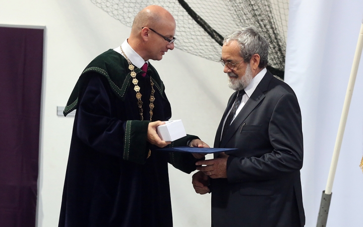 Diplomaosztó az egyetemen (2018)* - fotó: Sándor Judit