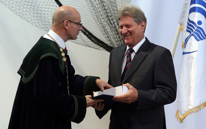 Diplomaosztó az egyetemen (2018)* - fotó: Sándor Judit