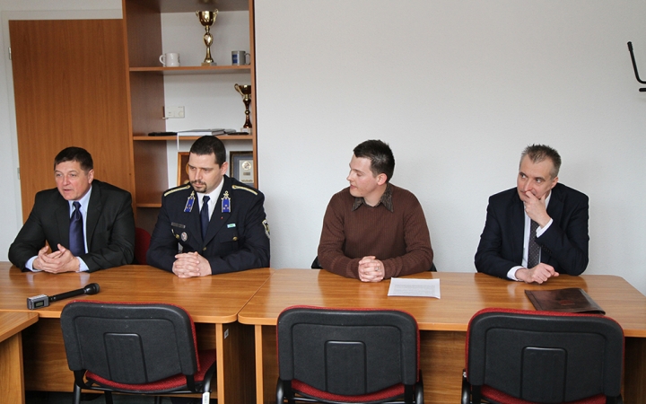Polgármesteri látogatás a rendőrségen - fotó: Sándor Judit