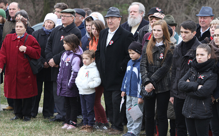 Megemlékezés Dunaújvárosban - fotó: Sándor Judit
