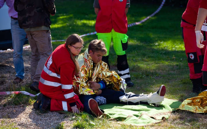 Vöröskeresztes gyakorlat a Szalki-szigeten - fotó: Ónodi Zoltán