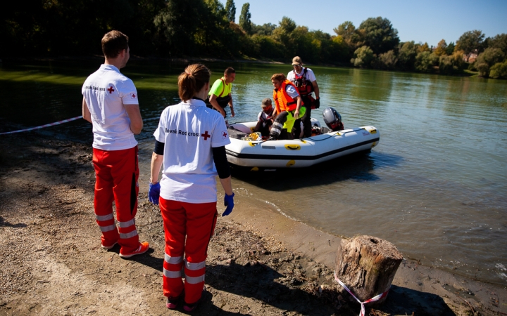 Vöröskeresztes gyakorlat a Szalki-szigeten - fotó: Ónodi Zoltán