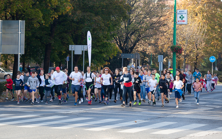 Óriási tesióra a főtéren - fotó: Ónodi Zoltán