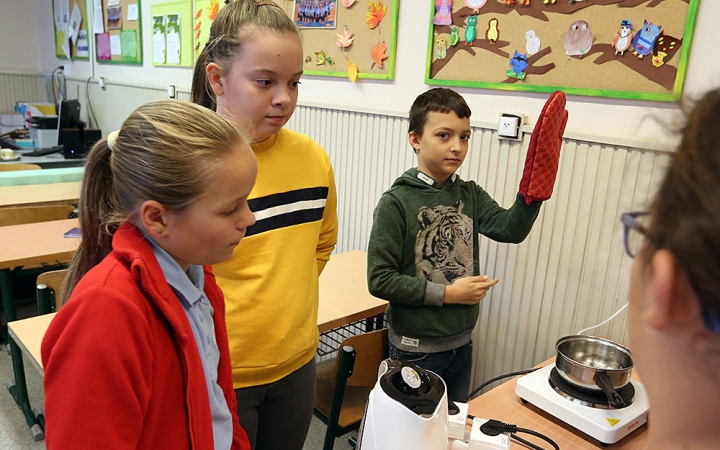 Az energiakövet tanórája - fotó: Sándor Judit