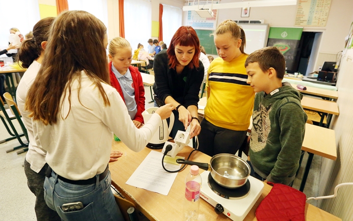 Az energiakövet tanórája - fotó: Sándor Judit