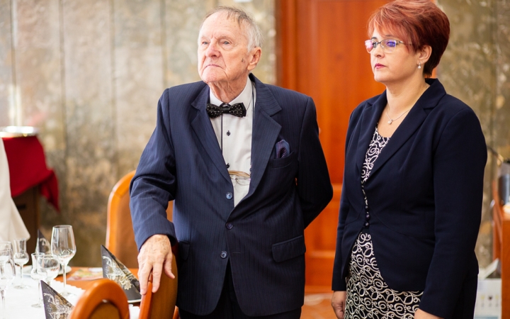 Dr. Bakos Károly köszöntése - fotó: Ónodi Zoltán