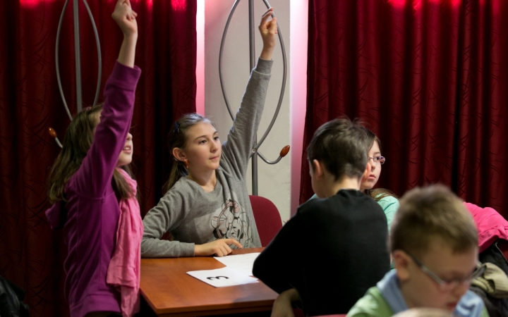 Illemtan vetélkedő az MMK-ban - fotó: Ónodi Zoltán