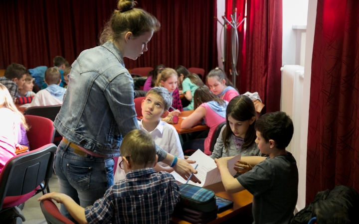 Illemtan vetélkedő az MMK-ban - fotó: Ónodi Zoltán