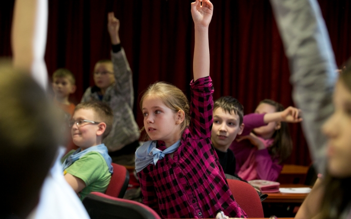 Illemtan vetélkedő az MMK-ban - fotó: Ónodi Zoltán