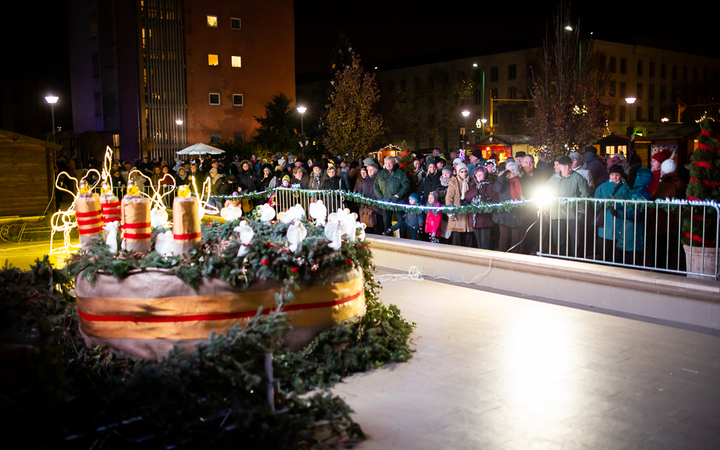 Advent első vasárnapja a főtéren - fotó: Ónodi Zoltán