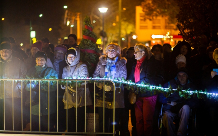 Advent első vasárnapja a főtéren - fotó: Ónodi Zoltán