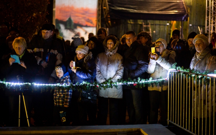 Advent első vasárnapja a főtéren - fotó: Ónodi Zoltán