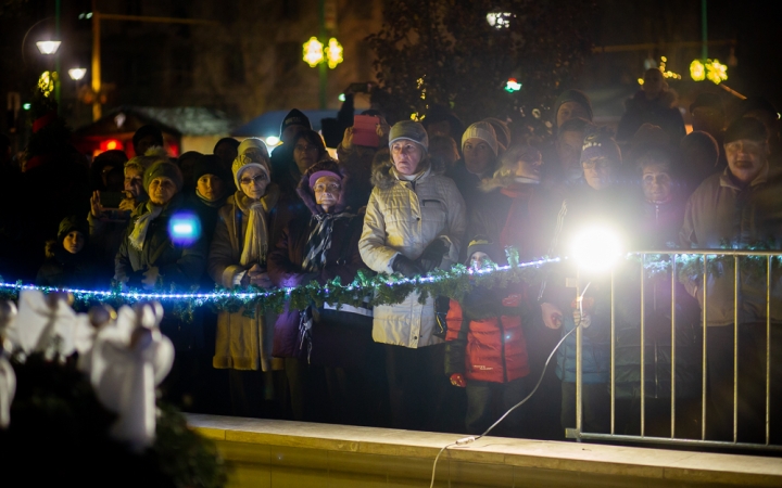 Advent első vasárnapja a főtéren - fotó: Ónodi Zoltán