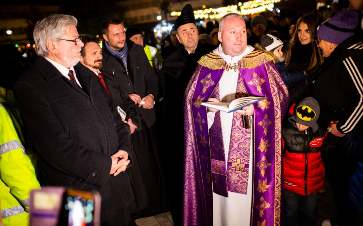 Advent első vasárnapja a főtéren - fotó: Ónodi Zoltán