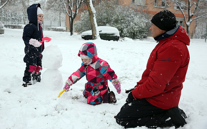 Hótakaró alatt a város - fotó: Sándor Judit