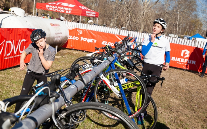 Duatlon a Duna-parton - fotó: Ónodi Zoltán