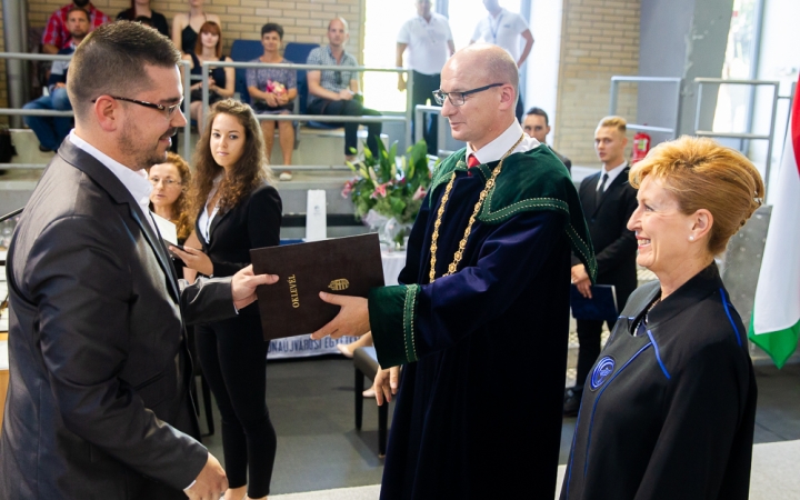 Diplomaátadó az egyetemen (2019) - fotó: Ónodi Zoltán