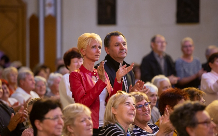 Mága Zoltán koncertje a templomban - fotó: Ónodi Zoltán