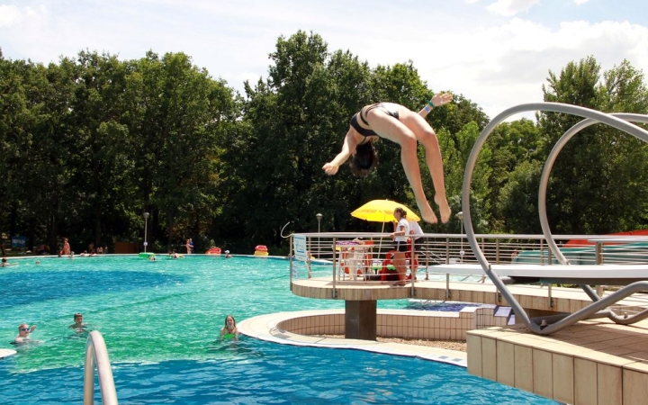 Újra nyitott az élményfürdő! - fotó: 