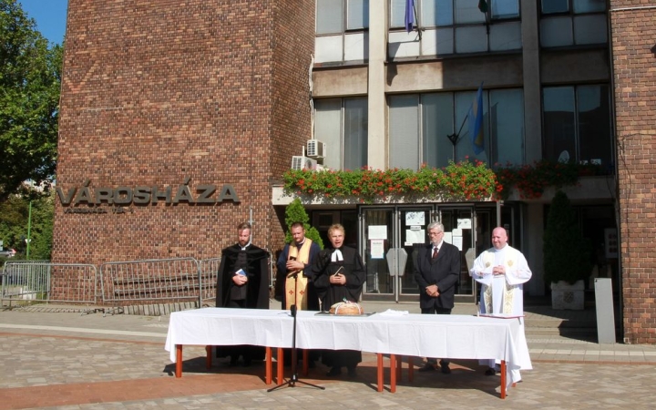 Augusztus 20. – ünnepi kenyérszentelés - fotó: 