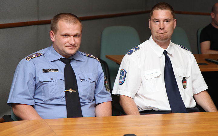 Közbiztonsági dicsérő oklevelek - fotó: Sándor Judit