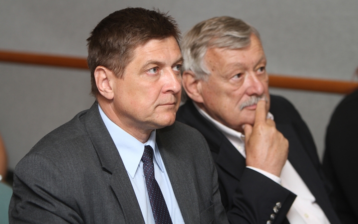 Közbiztonsági dicsérő oklevelek - fotó: Sándor Judit