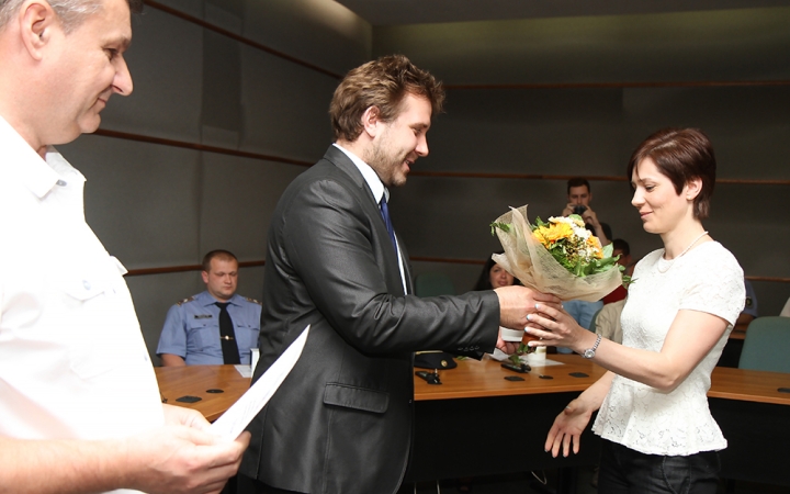 Közbiztonsági dicsérő oklevelek - fotó: Sándor Judit