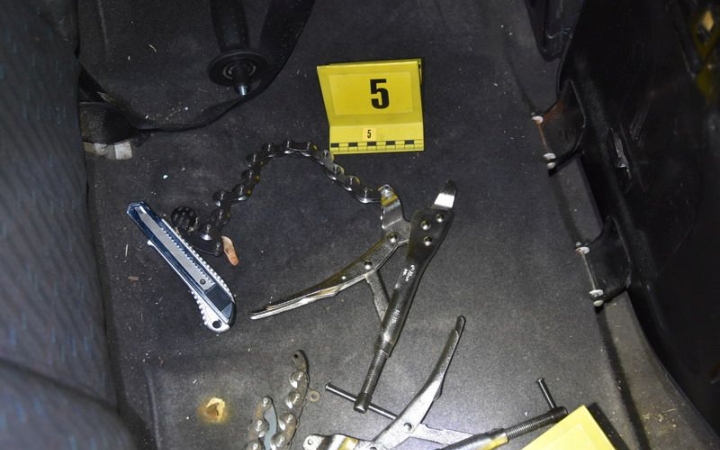 Így "dolgoznak"  a katalizátortolvajok - fotó: 