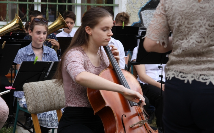 Tanévzáró koncert a téren - fotó: 
