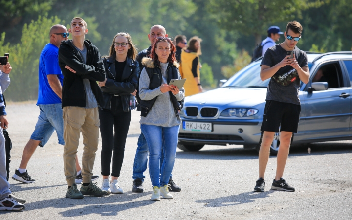 Bimmer Parádé az állatmentőknek - fotó: 