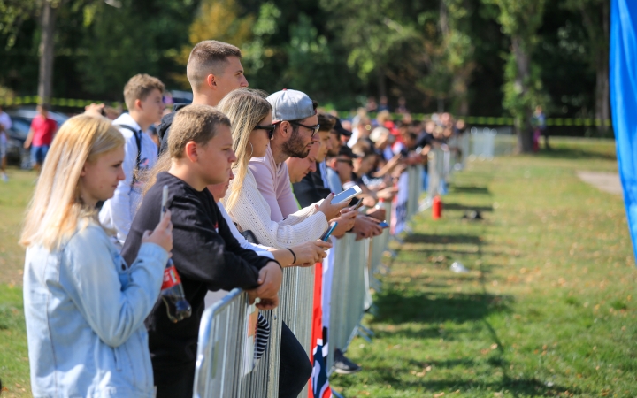 Bimmer Parádé az állatmentőknek - fotó: 