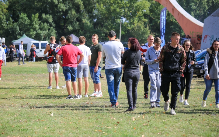 Bimmer Parádé az állatmentőknek - fotó: 