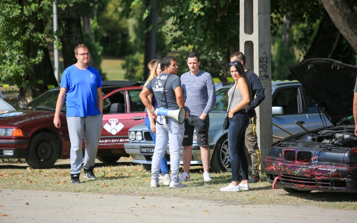 Bimmer Parádé az állatmentőknek - fotó: 