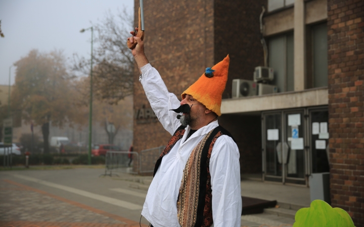 Libás sokadalom Márton napjára a város óvodásainak - fotó: 