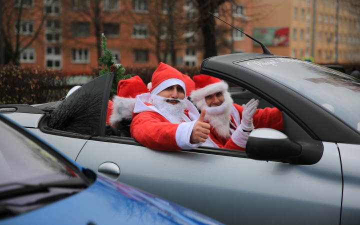 Mikulások városszerte, sok-sok ajándékkal és örömteli pillanattal - fotó: 