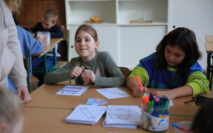 Mackónapi kavalkád a Szabó Magda iskolában - fotó: 