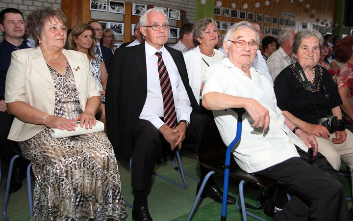 Dunaferr iskola 60 - Ünnepi pillanatok - fotó: Sándor Judit