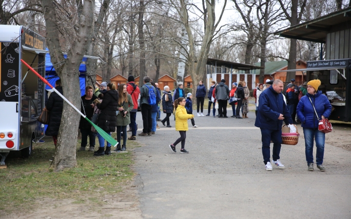 Dunai Kincses Kert: tavaszváró sokadalom - fotó: 