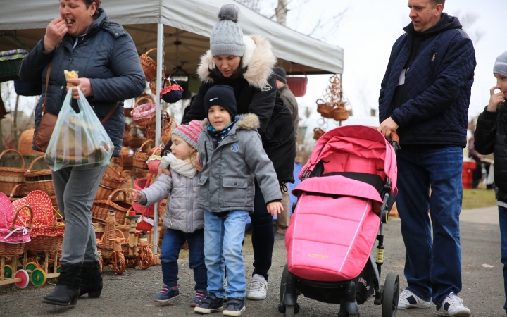 Dunai Kincses Kert: tavaszváró sokadalom - fotó: 