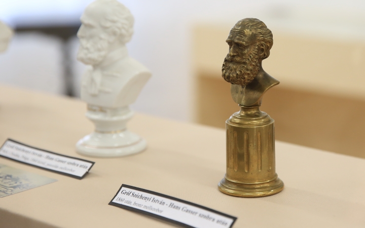 Széchenyi-kiállítás az Intercisa Múzeumban - fotó: 