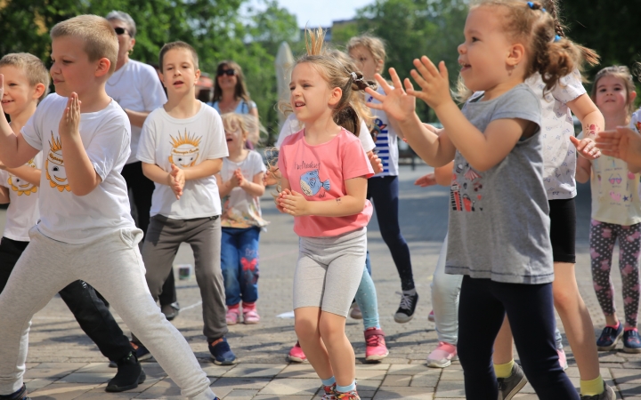 Gyermeknapi rajzversenyt szervezett a DLSZ - fotó: 