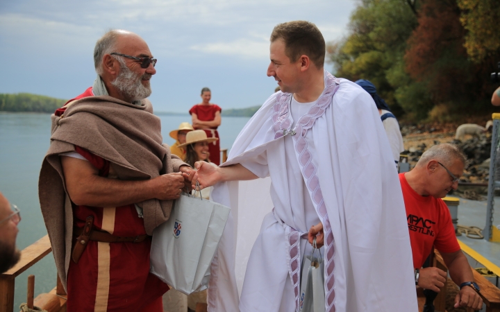 Élő Dunai Limes – megálló Intercisánál - fotó: 