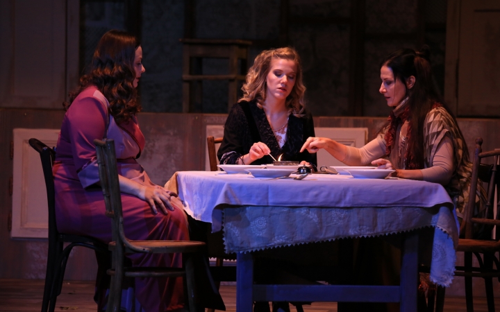 Barta Lajos: Szerelem a Bartók Kamaraszínházban - fotó: 