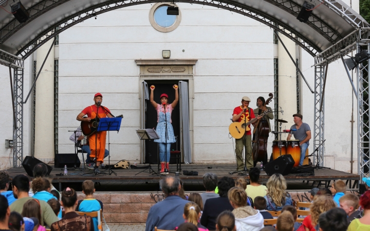 Idén is Petőfi Művészeti Liget! - fotó: Ónodi Zoltán Idén is Petőfi Művészeti Liget! - fotó: Ónodi Zoltán