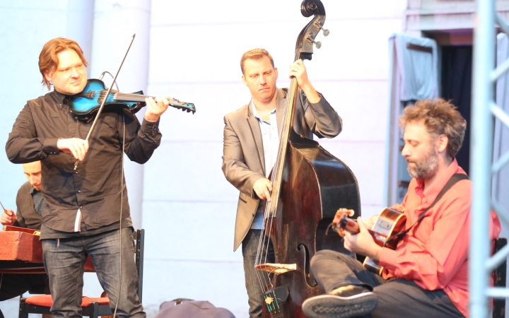 Idén is Petőfi Művészeti Liget! - fotó: Ónodi Zoltán Idén is Petőfi Művészeti Liget! - fotó: Ónodi Zoltán