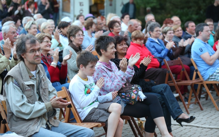 Idén is Petőfi Művészeti Liget! - fotó: Ónodi Zoltán Idén is Petőfi Művészeti Liget! - fotó: Ónodi Zoltán